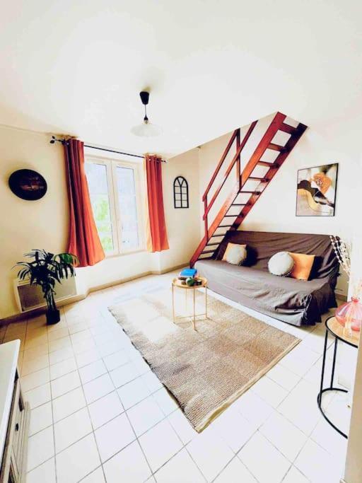 The King Duplex In The Enter Of Fontainebleau Apartment Ruang foto