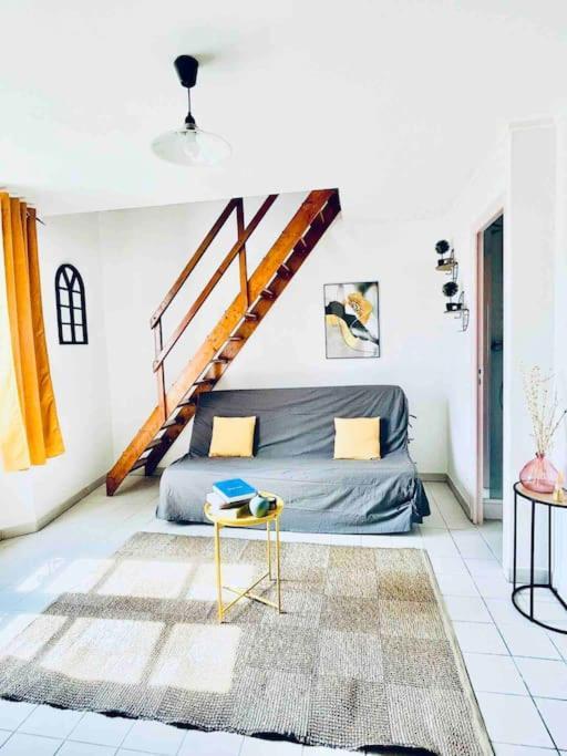The King Duplex In The Enter Of Fontainebleau Apartment Ruang foto
